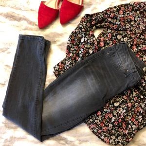 Jessica Simpson “Kiss Me Super Skinny” jeans